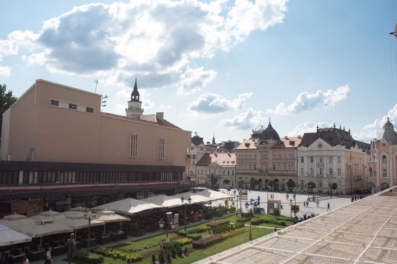 Old Town Square Apartment Novi Sad Exteriör bild